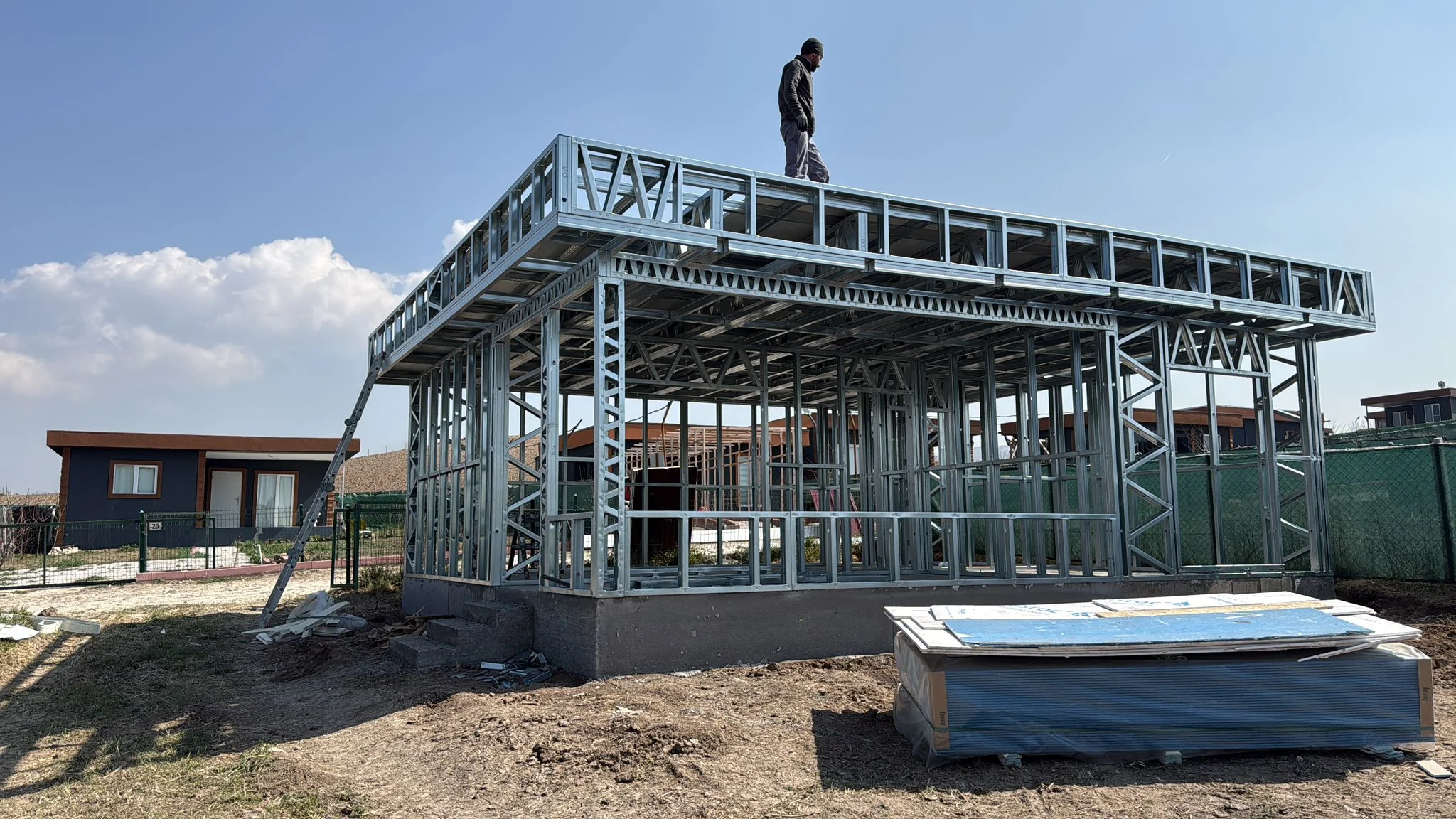 galeri_20260417_225443_48ac27a17fb882302572